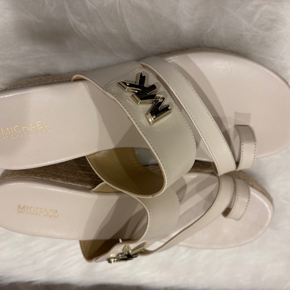 MICHAEL KORS platform ivory slides sandals shoes 8 - Picture 2 of 12